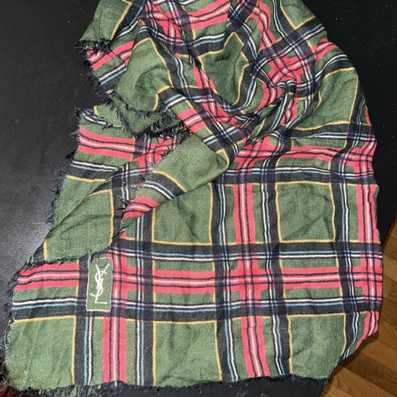 RARE VINTAGE YSL Cashmere silk wool? Gorgeous plaid scarf w/fringe edge detail - Picture 1 of 6